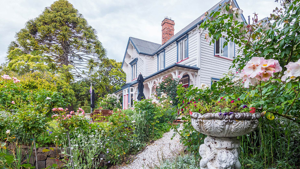 Beaufort House Akaroa - view from gardens